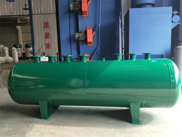 突泉突泉突泉蒸汽分气缸